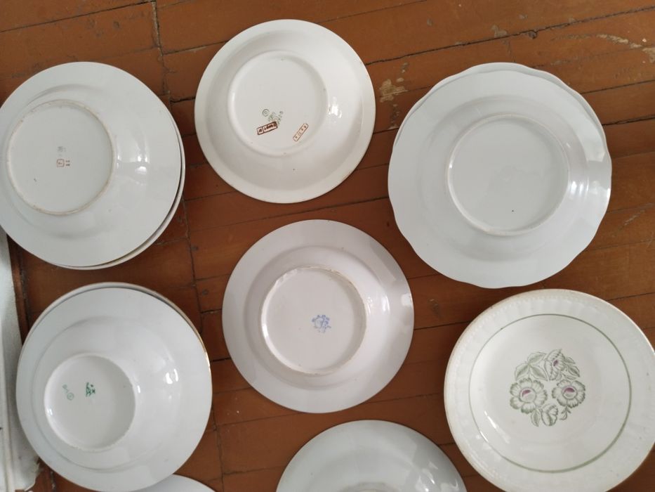 Домашняя посуда и тарелки