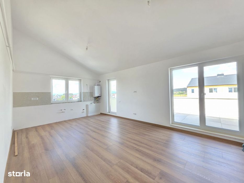 Penthouse cu 3 camere, terasa 22mp, Sanpetru — fotografia 1