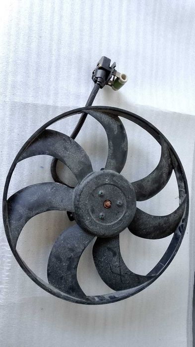 Вентилятор радиатора KIA RIO