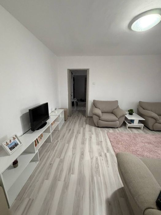 Închiriez apartament 3 camere – Bacău, zona Mioriței -  Rawmina