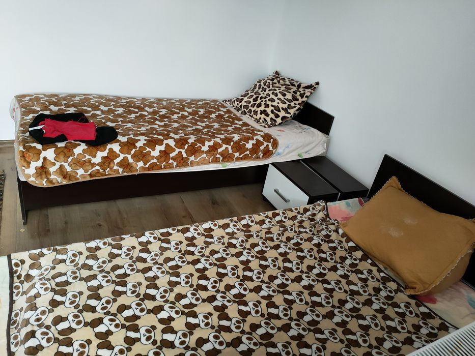 Vând apartament cu două camere