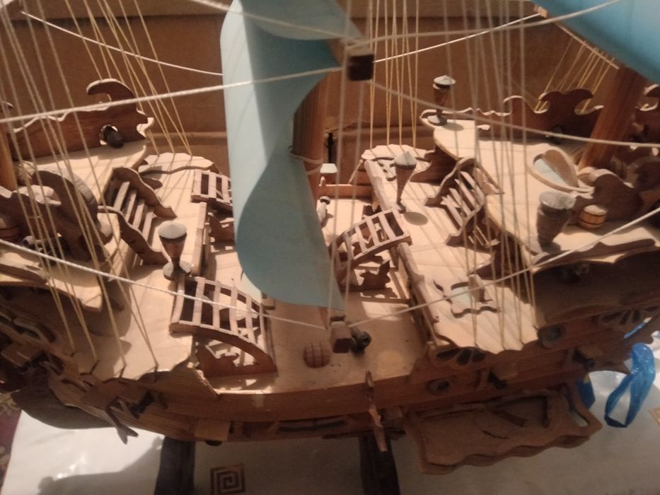 Корабль сувенирный