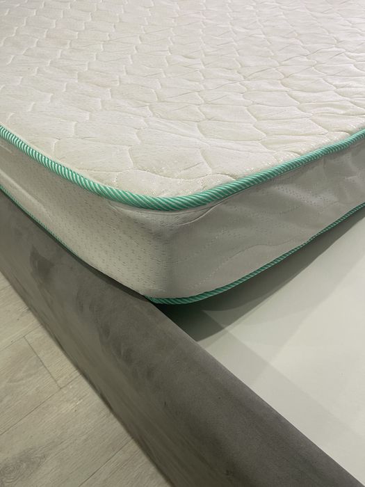 Продам новый матрас 180*200