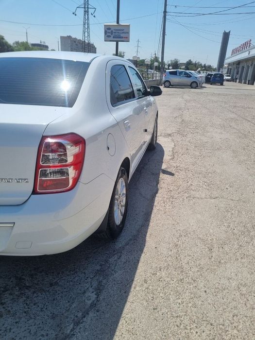 Chevrolet Cobalt 2015 — 3