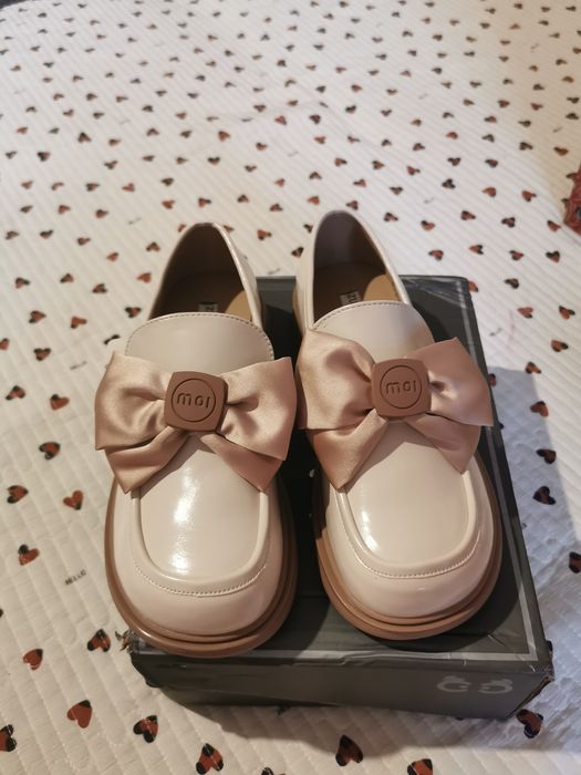 Продам детские туфли