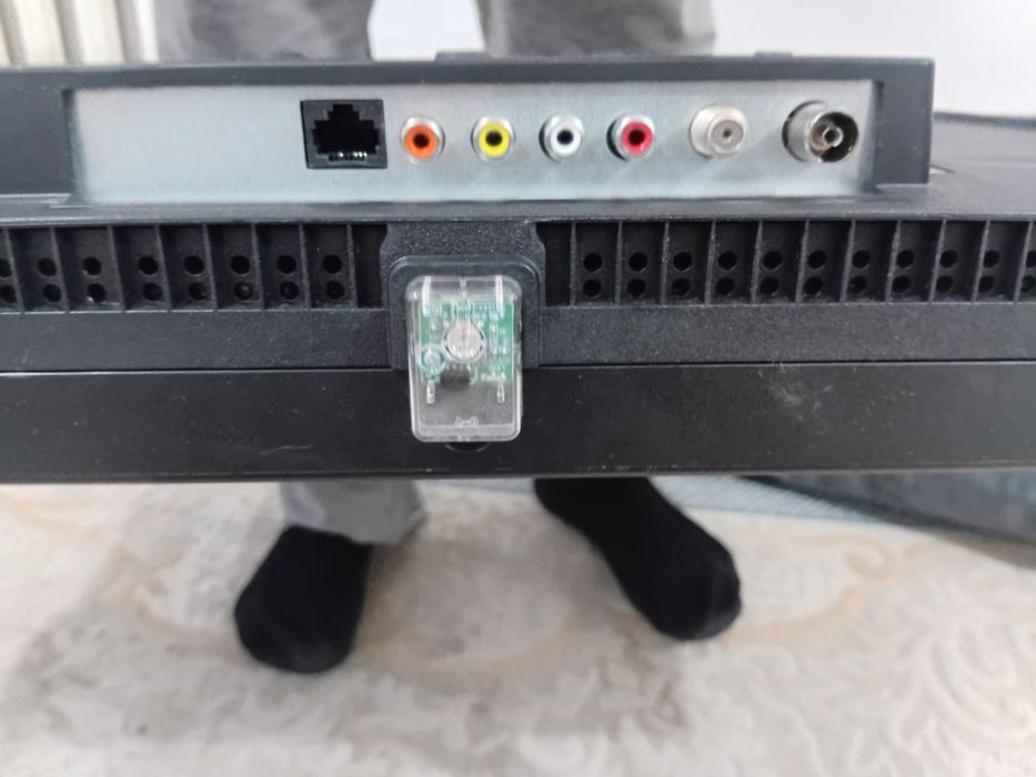 2 Телевизора Leadbros Smart 42 и 32