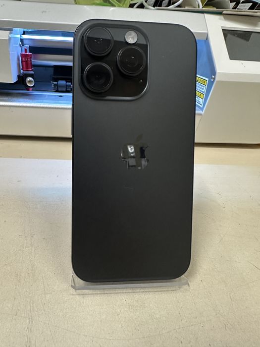 Iphone 16 pro / 128 gb / 100 baterie / folie sticla cadou