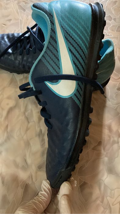 Продам кроссовки Nike оригинал