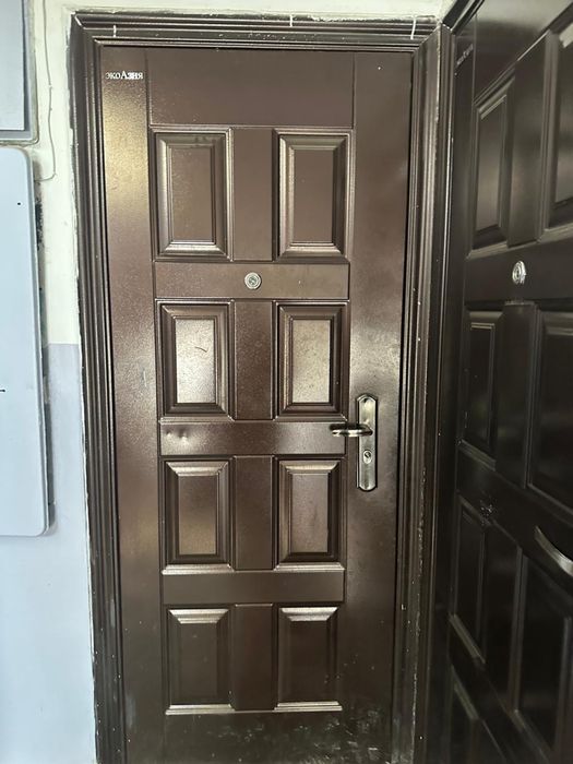 продам входной дверь