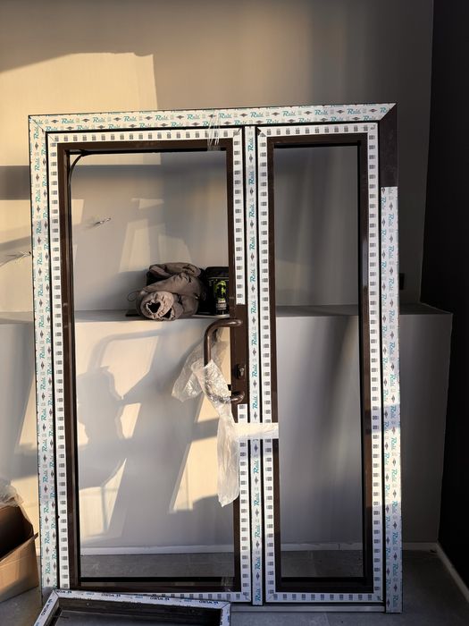 Алюминиевые двери