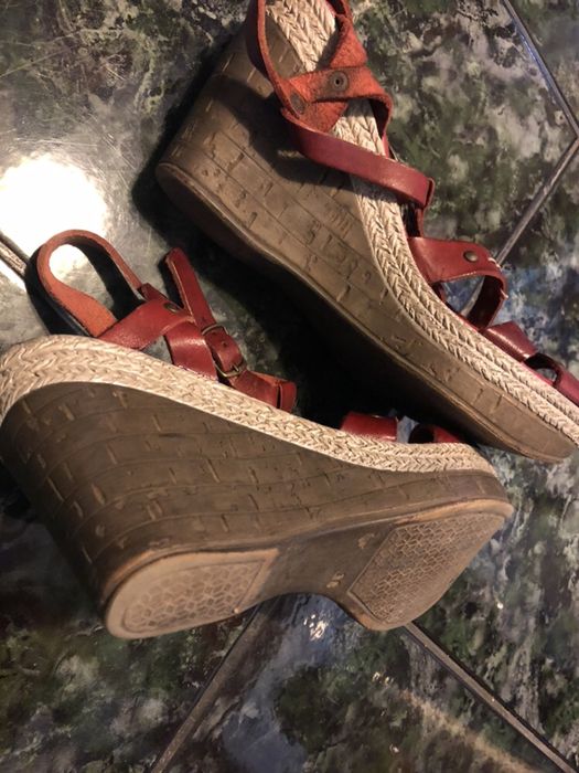 Сандали платформи Excellent