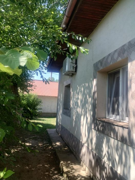 Casă de vânzare Comuna Sfântu Gheorghe, Sat Malu, Jud. Ialomița

Vă propunem spre vânzare o casă spațioasă și complet utilată, amplasată la drumul naț