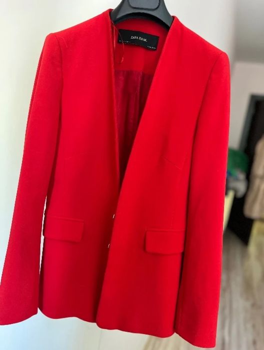 Zara червено сако / Блейзър в размер М