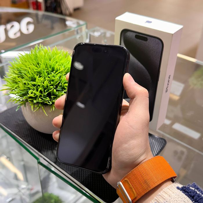 iPhone 15 Pro 256gb 100% | iStore