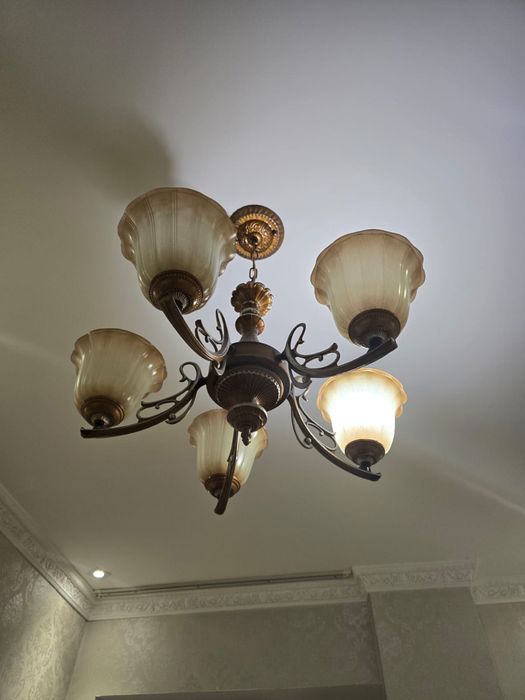 Люстралар сатылады