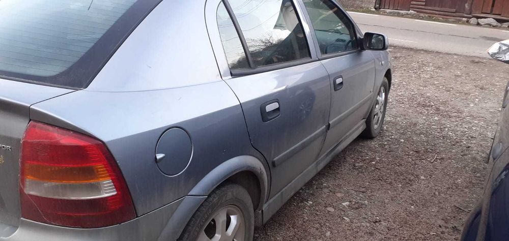 vind opel astra twinport,1,4 benzina,vand peugeot 307,benzina 1,4