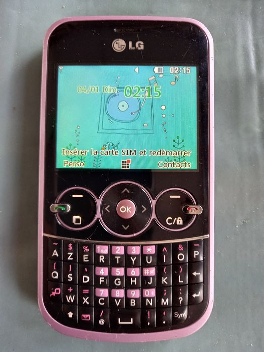 Vând Telefon LG GW Pink ediție limitata, pt Colecționari sau piese