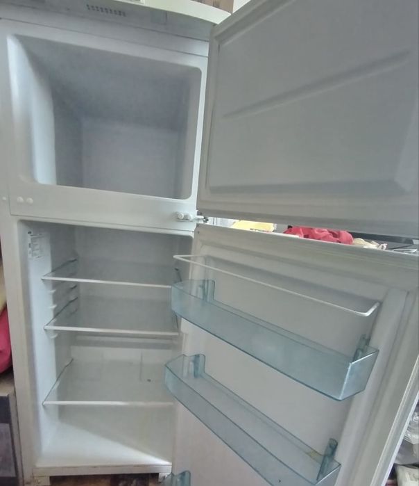 Срочно продам холодильник не дорого!