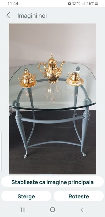 Gheridon vechi din lemn masiv