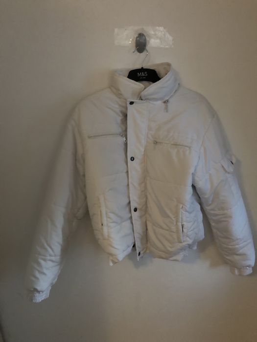 geaca alba fara gluga