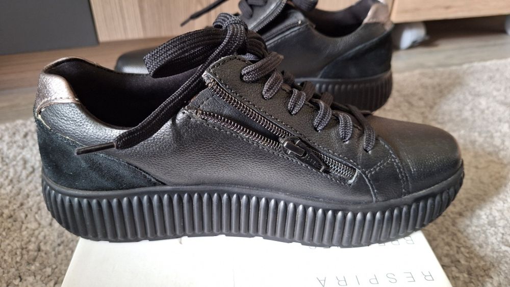 Спортни дамски обувки