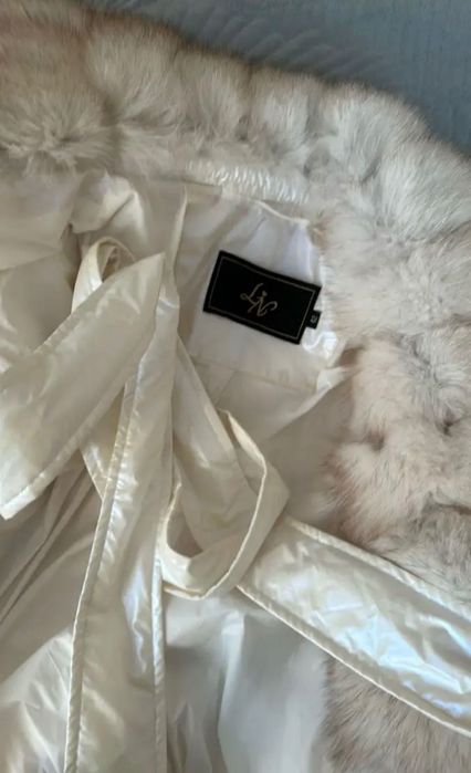 Продам пуховик женский