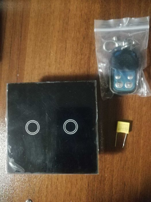 Сензорен ключ СХ5 двоен черен + Дистанционно