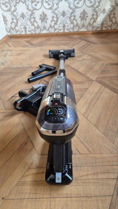 Беспроводной вертикальный пылесос Tefal X-Force Flex 200 аэроватт.