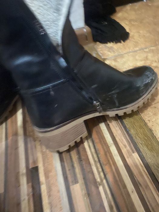 Отлам даром сопоги натуралка европейка