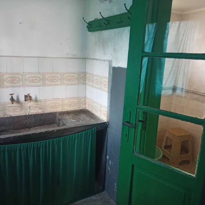 Къща в с.Енина на 2 ет. с двор 520 кв.м.