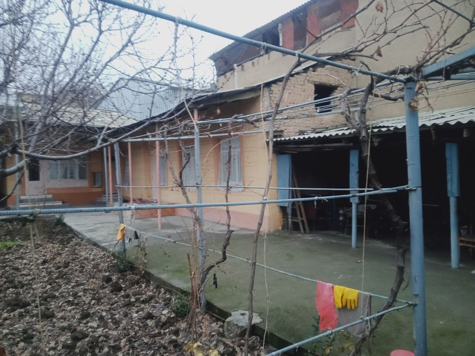 Yer uy sotiladi 2.7 , 3 sotik