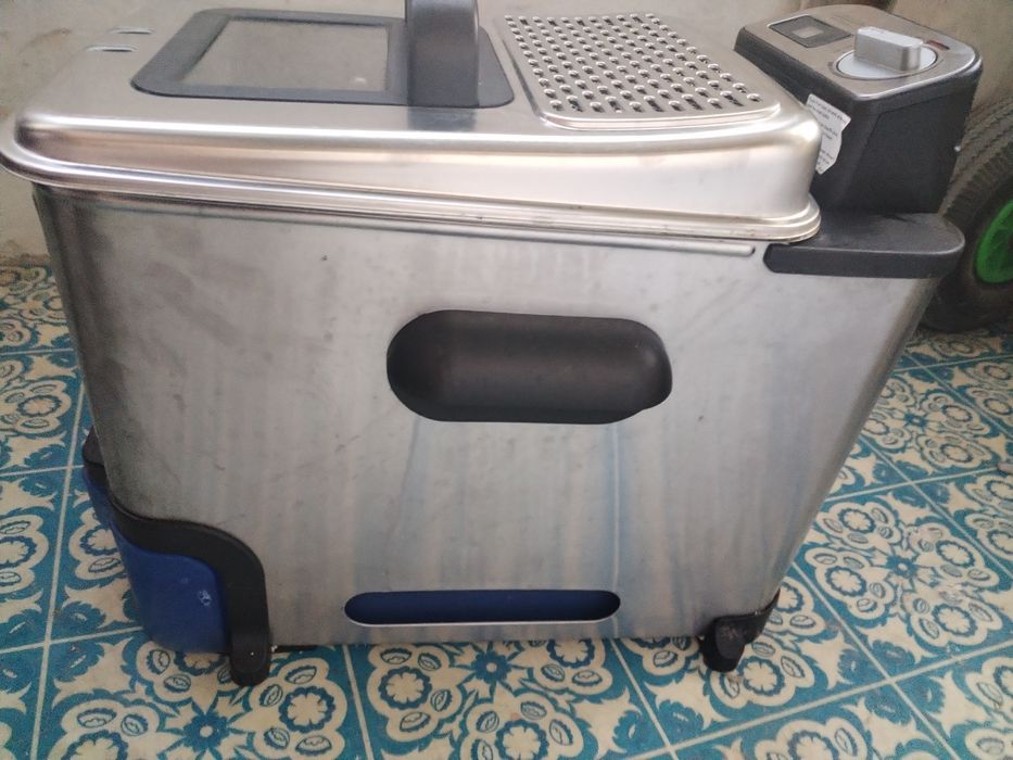 Fripteoza Tefal  cu ulei 3 l