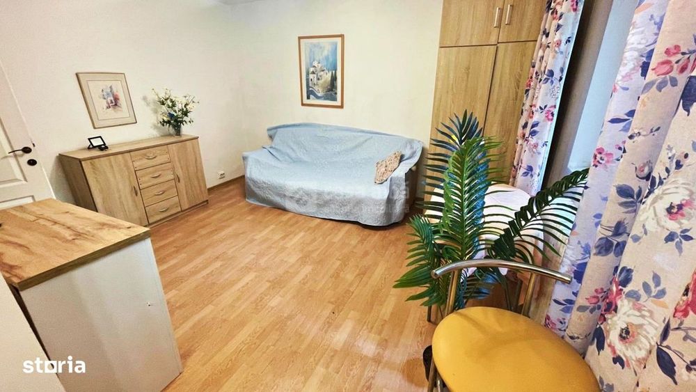 Podul de Piatra, garsoniera renovata cu suflet, mobilata & utilata