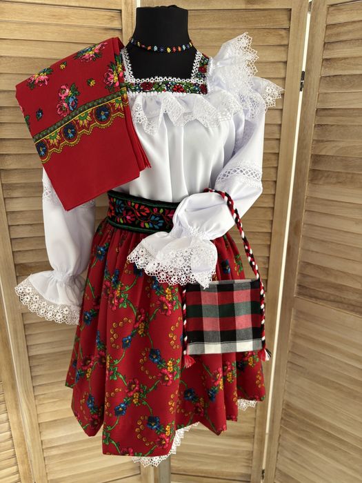 Costum popular de Maramure pentru femei, set complet