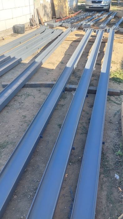Vând 4ferme metalice la 8m din ipe140
