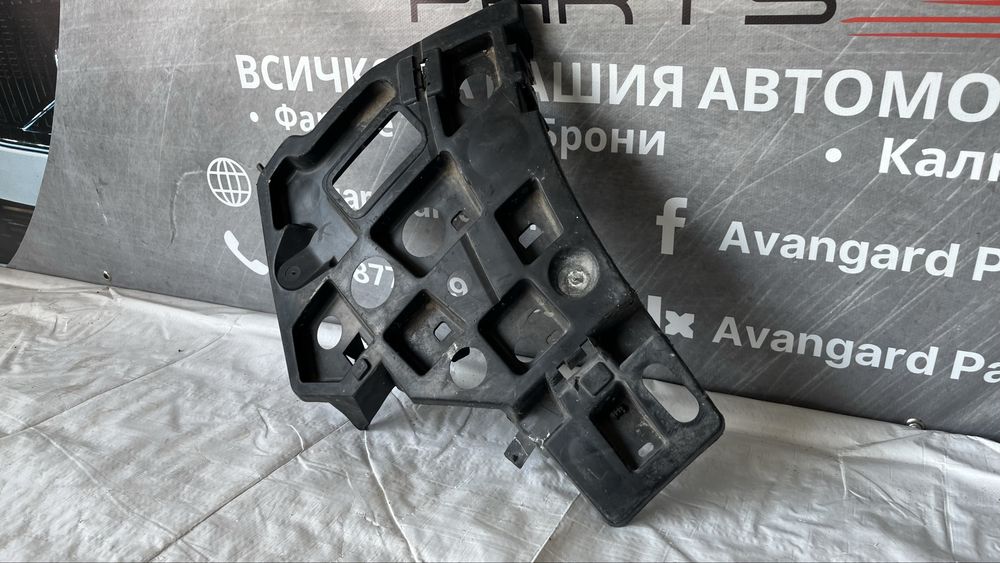 Ляв държач за предна броня Peugeot 5008