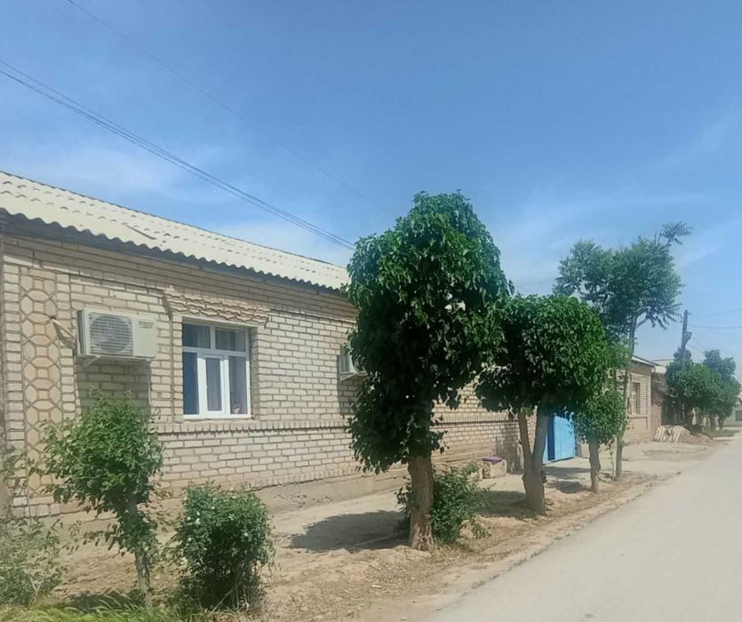 7 sotixli uy sotiladi angor sentr 7 xona