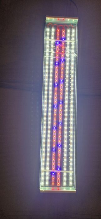 Лед умно осветление за аквариум