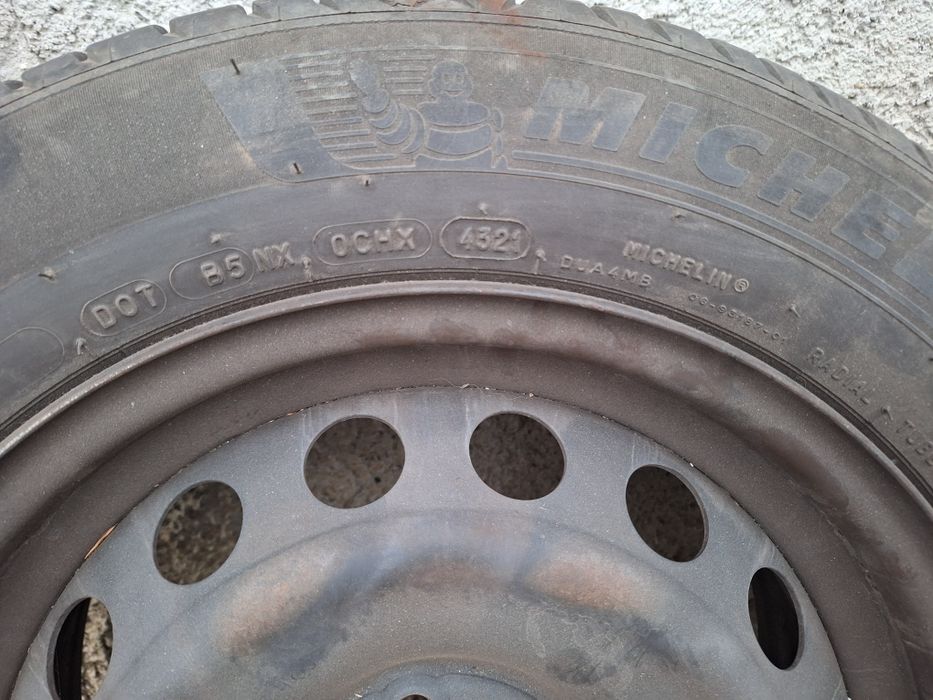 Roti vara 185 65 R15 Clio Logan 2 Jante originale si Anvelope Michelin