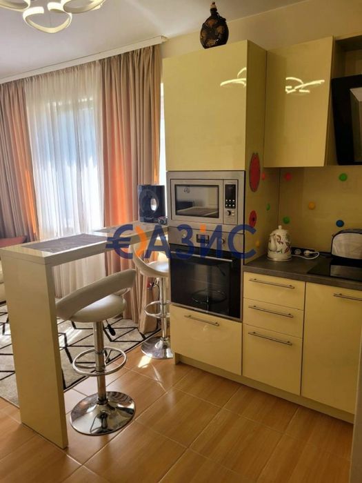 Продава се Тристаен апартамент в Несебър - 77 кв.м за 1598 €/кв.м - Снимка #1