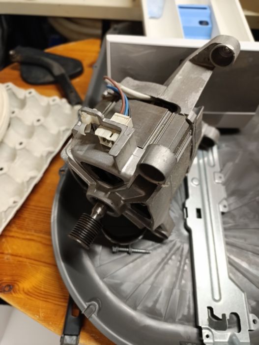 AEG Части,мотор ,платка за пералня Aeg 7kg