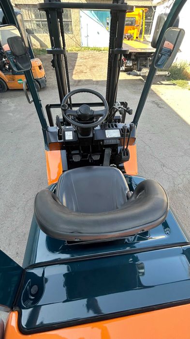 Продам Вилочный погрузчик (кара)