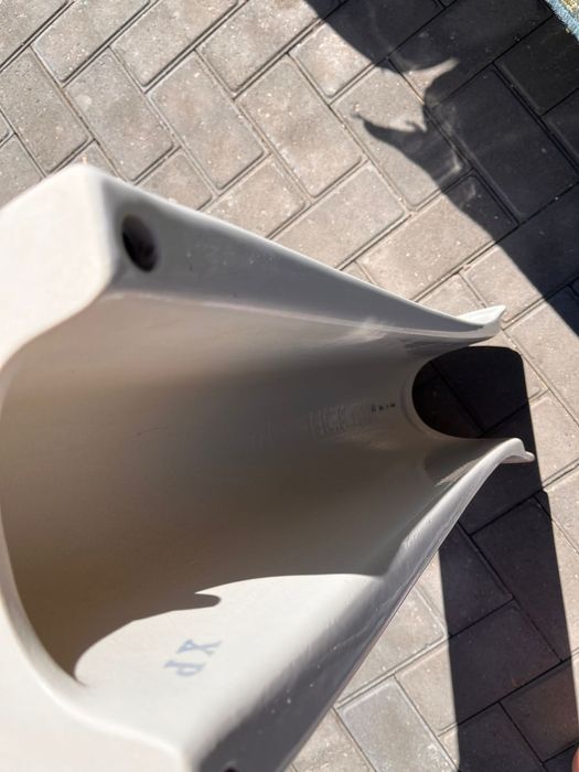 Продам умывальник+пьедестал[ножка]