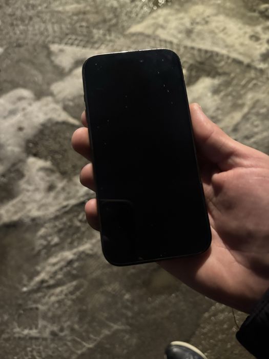 Продаю айфон 14 про идеял