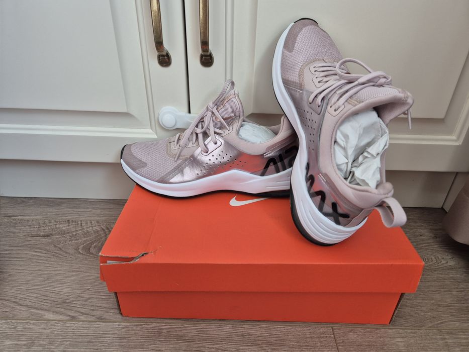 Дамски маратонки Nike air max bella tr3