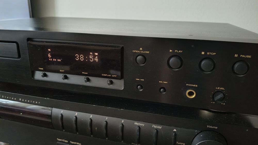 Amplituner Harman Kardon HK 3350