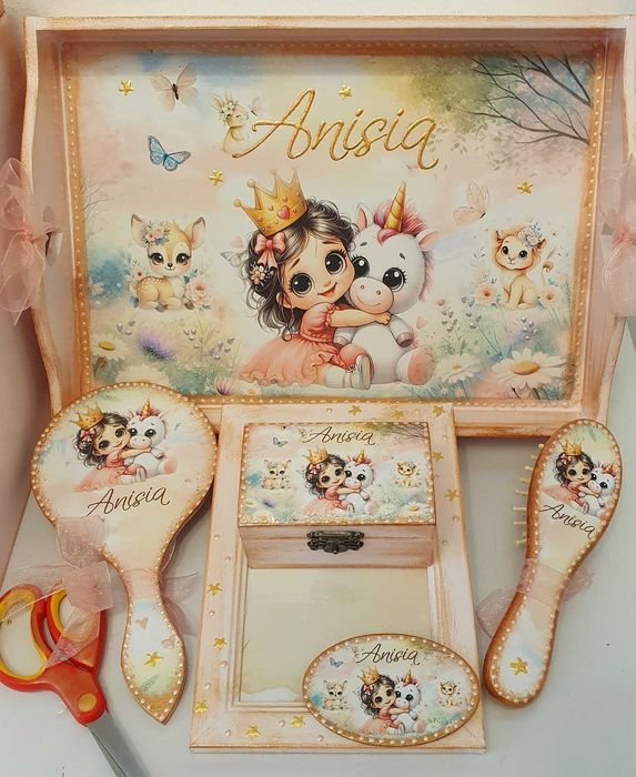 Set personalizat pentru tsierea motului, tema unicorn, fetita