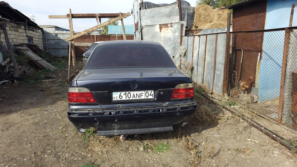 Продам срочно BMW e38