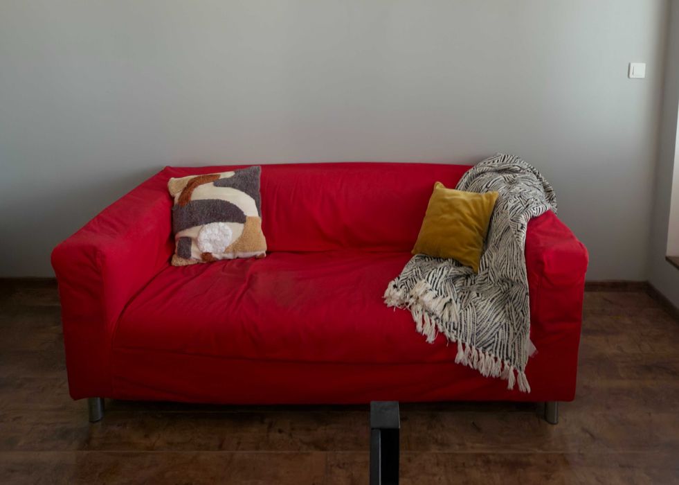 Двуместен диван KLIPPAN - икеа