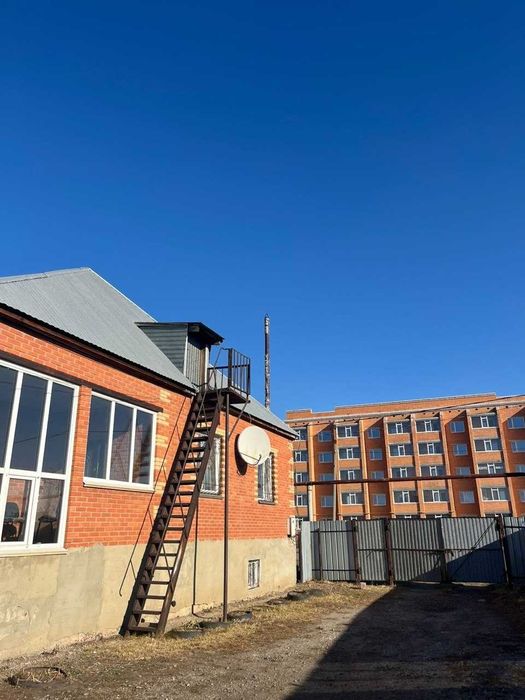 Продается дом 230 кв.м. 6 комнат